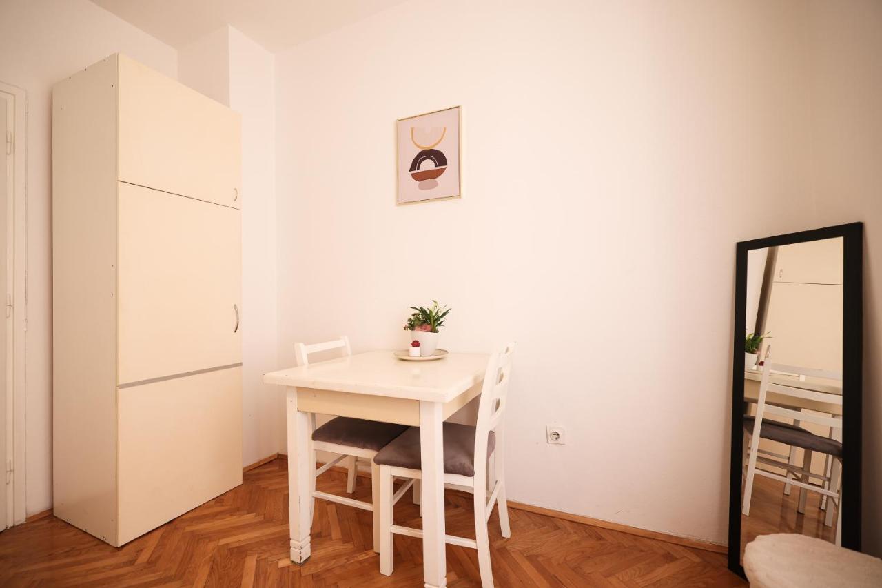 Cozy Studio Apartments In City Centar Stosija زادار المظهر الخارجي الصورة