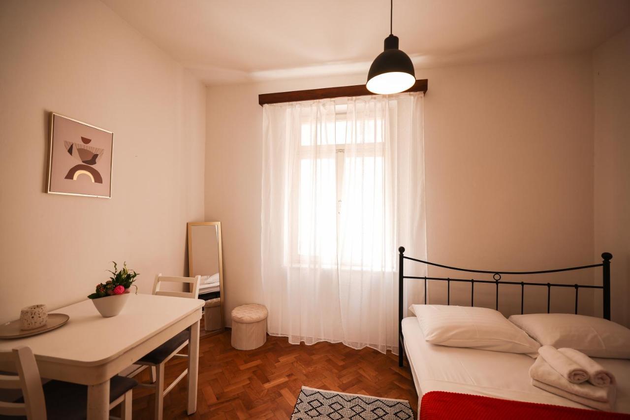 Cozy Studio Apartments In City Centar Stosija زادار المظهر الخارجي الصورة